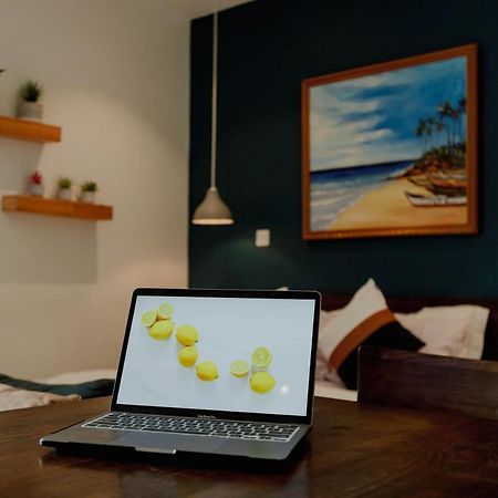 Enjoy Luxury Studio W/Pool @Embassy Gardens Акра Екстериор снимка