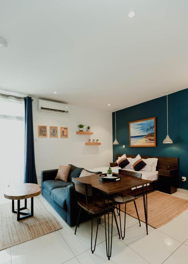 Enjoy Luxury Studio W/Pool @Embassy Gardens Акра Екстериор снимка